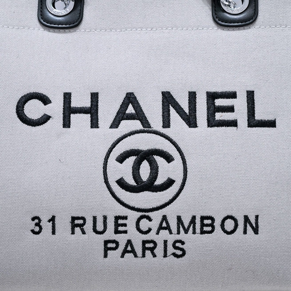 シャネルバッグ角部分ディテール